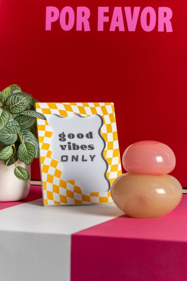 Photo Frame Wave Checker