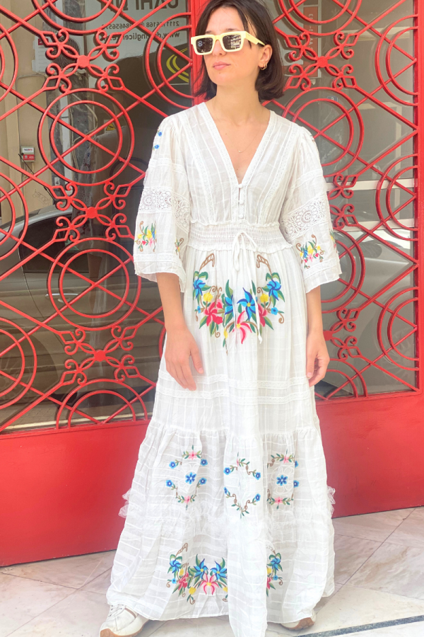 Maxi Drees Embroidered White