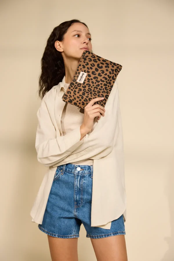 Ema Leopard Pouch