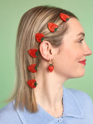 coucou-suzette-accessoire-accessory-cadeau-gift-tendance-mode-trendy-fashion-joli-jardin-lovely-garden-barrette-cheveux-hair-clip-printemps-spring-fraise-strawberry-fruit-rouge-red-po
