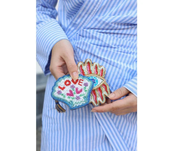 Tiny Pouch Love Shell